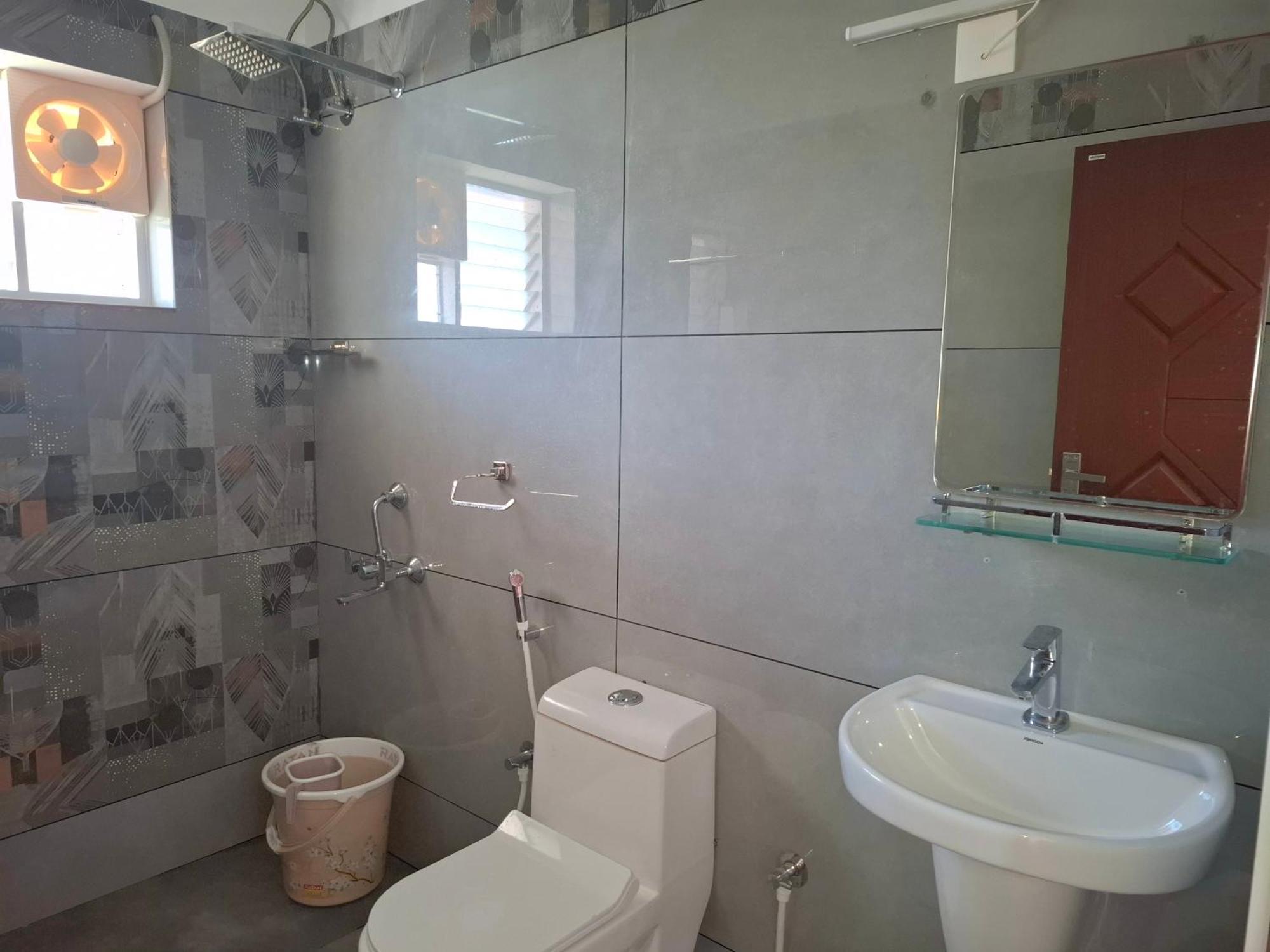 Seaside Homestay Thiruvananthapuram Phòng bức ảnh